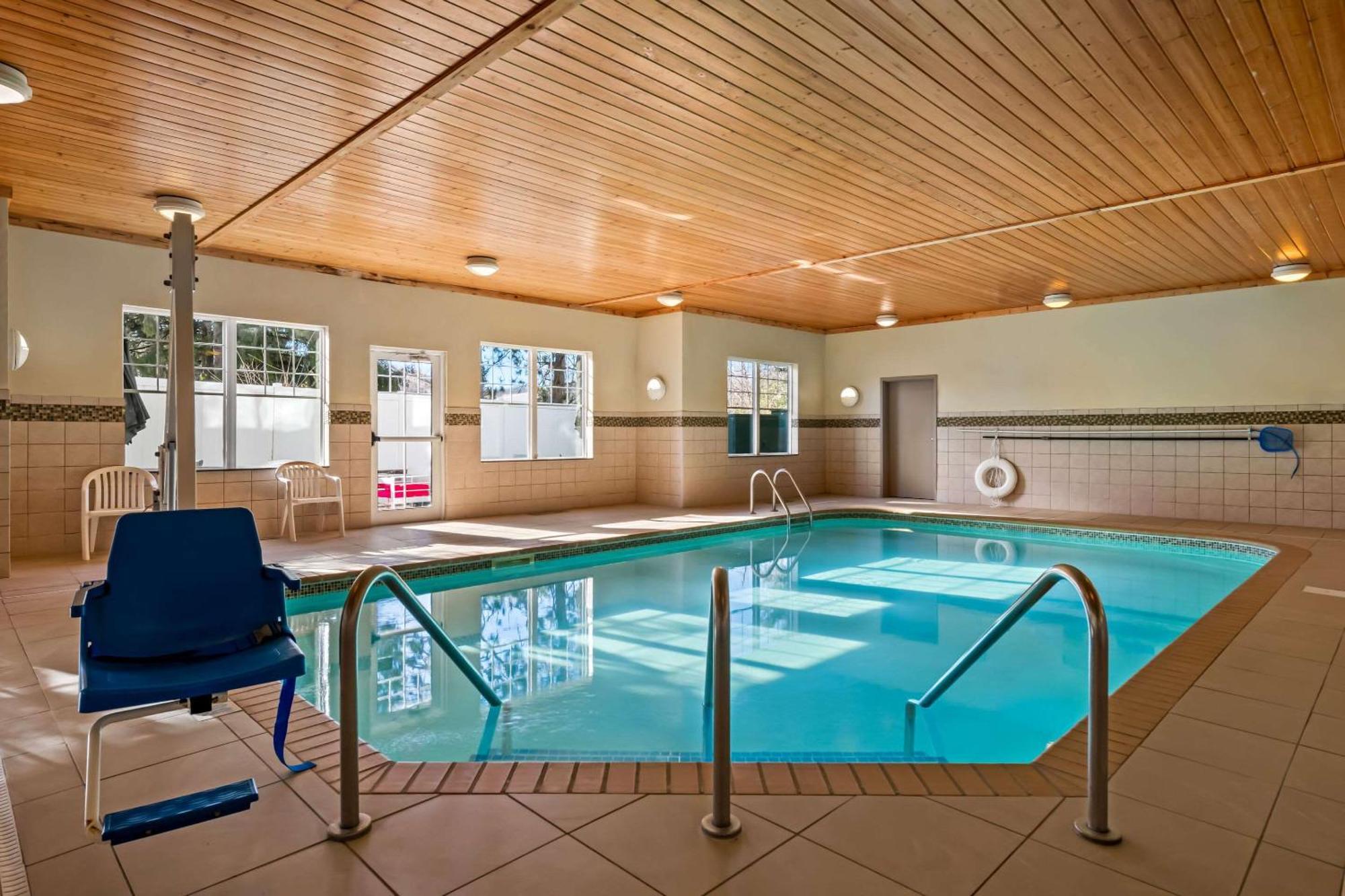 Country Inn & Suites By Radisson, Red Wing, Mn Экстерьер фото